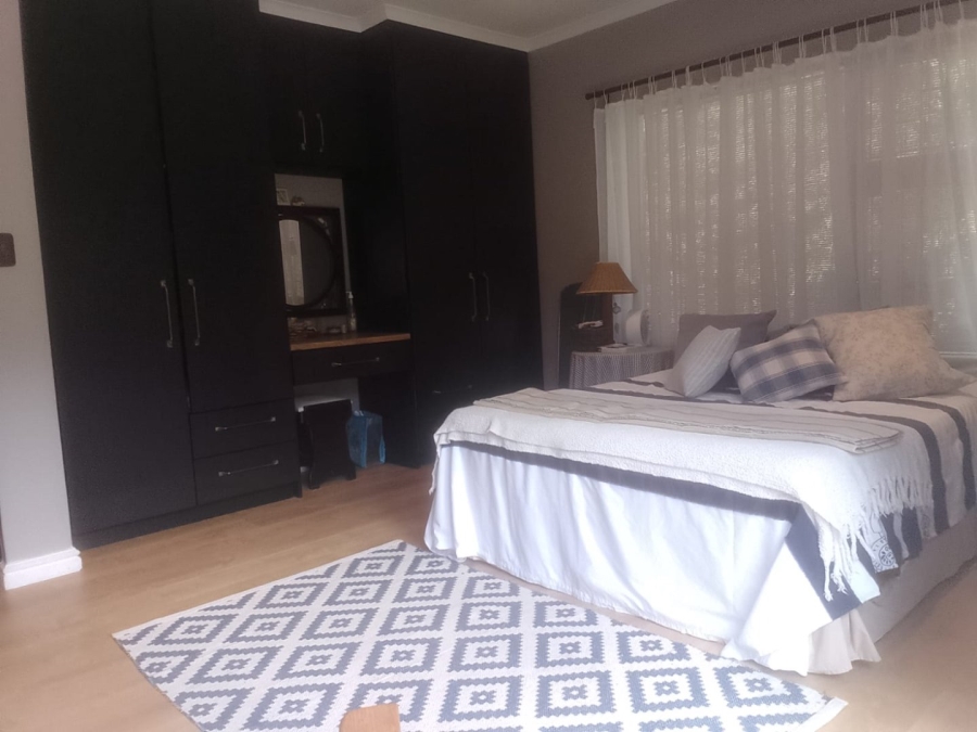 To Let 3 Bedroom Property for Rent in Heather Park Western Cape